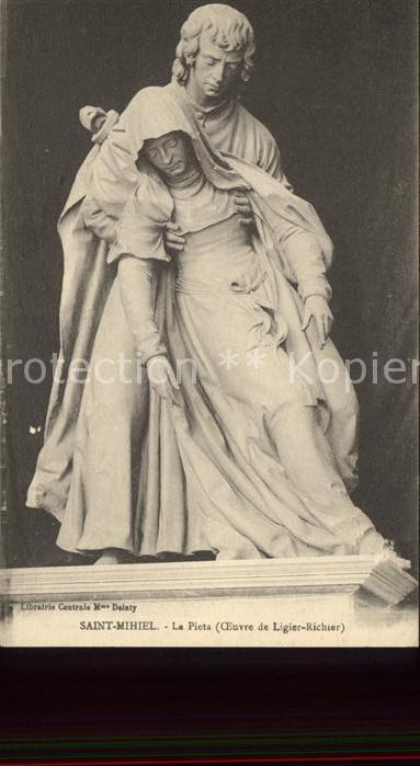 Saint-Mihiel La Pieta Oevre de Ligier Richier Sculpt