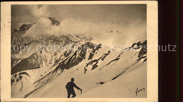 Annecy Haute-Savoie La Tournette Bergsteiger Alpenpanorama
