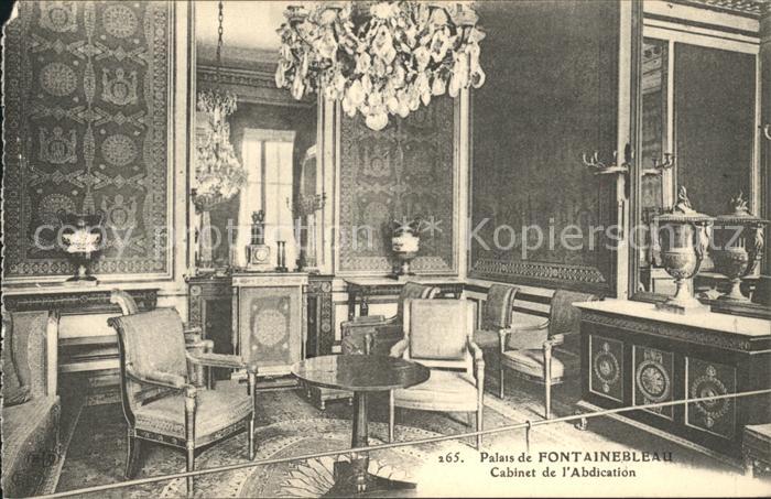 Fontainebleau Seine et Marne Palais Cabinet de l'Abdication Kronleuchter