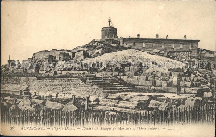 Puy-de-Dome Ruines du Temple de Mercure Observatoir