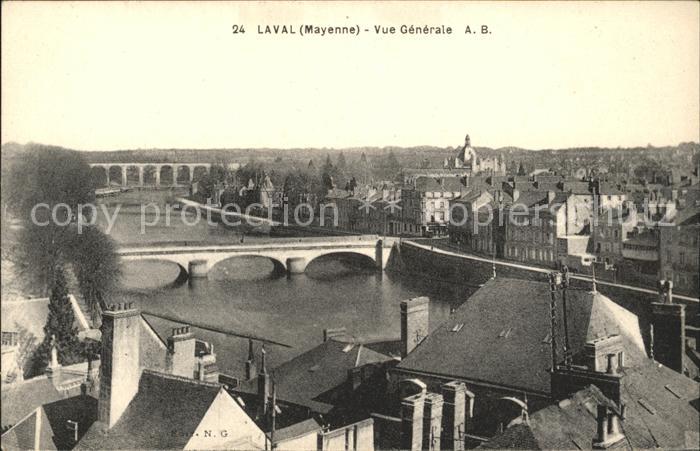Laval Mayenne Vue generale Pont