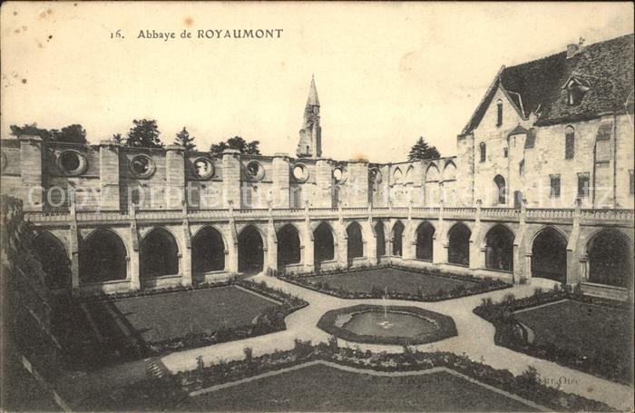 Royaumont Abbaye Cour Kloster