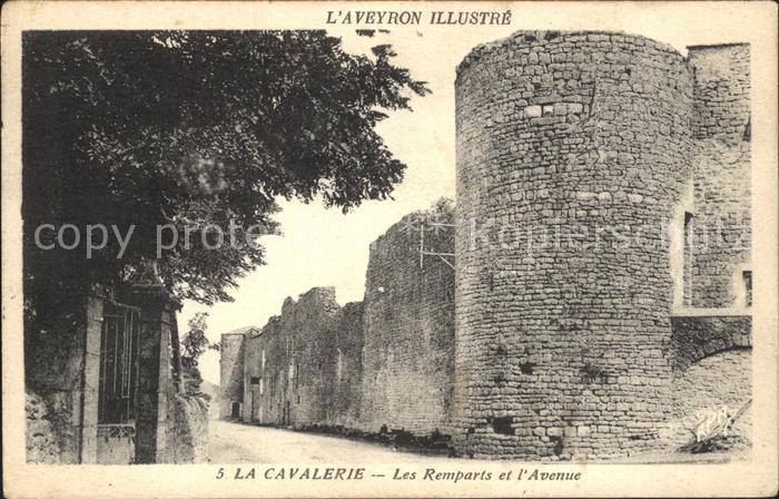 La Cavalerie Remparts Avenue Ruines