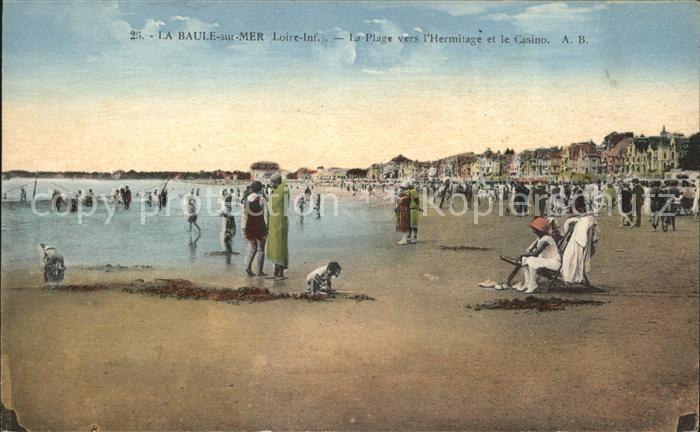 La Baule-sur-Mer Plage vers l_Hermitage et Casino