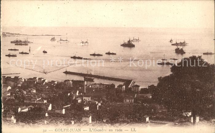 Golfe-Juan Vallauris 06 Alpes-Maritimes Escadre en rade Bateau