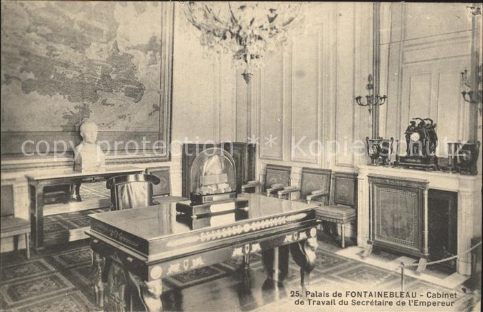 Fontainebleau Seine et Marne Palais Cabinet de Travail du Secretaire