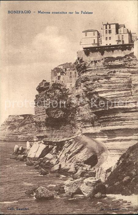 Bonifacio Corse du Sud Maisons sur les Falaises Klippen Steilk