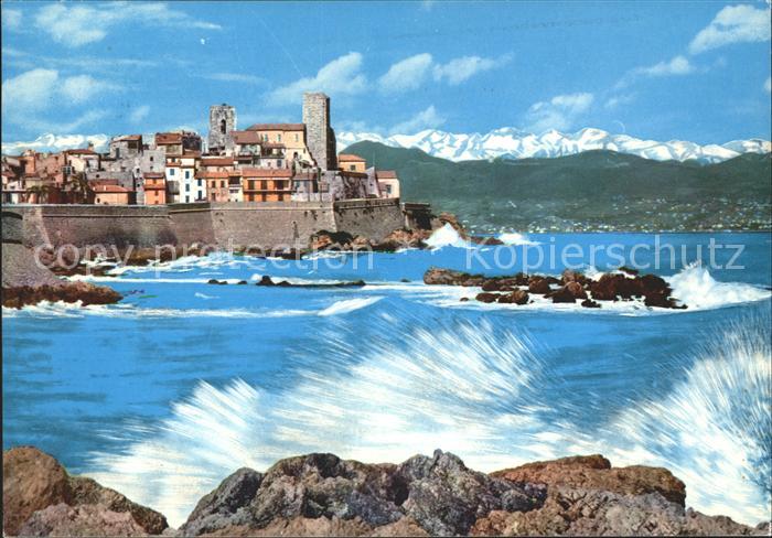 Antibes Alpes Maritimes La vieille ville et ses remparts Alpes