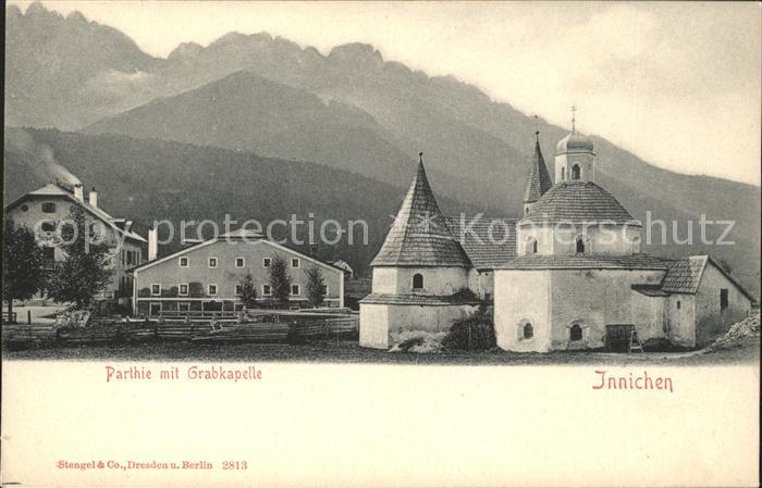 Innichen Suedtirol Partie mit Grabkapelle