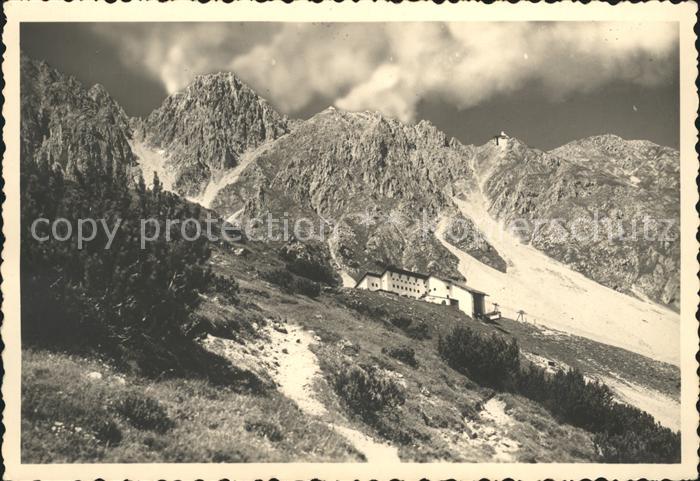 Innsbruck Seegrube Zwischenstation der Nordketten Seilschwebebahn