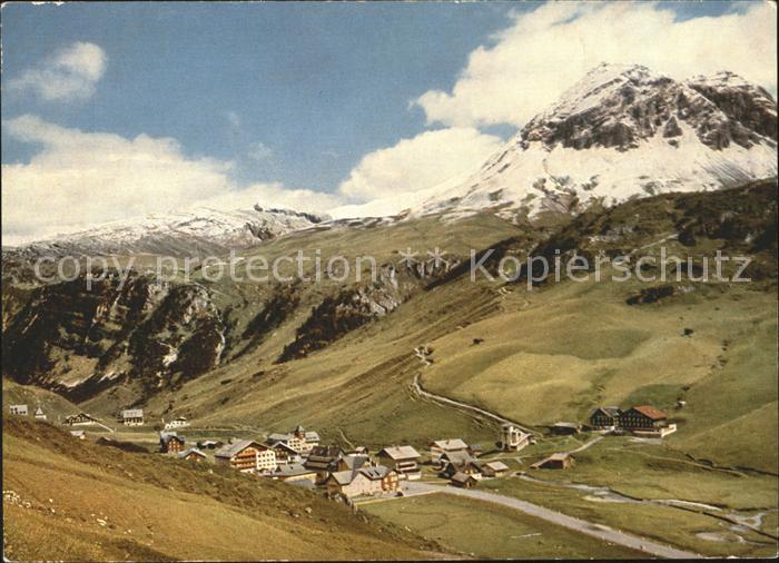 Zuers Vorarlberg mit Rifikoepfe und Rifispitze