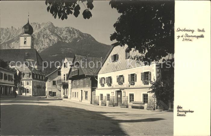 Groebming Steiermark Dorfpartie mit Kirche und Kammspitz