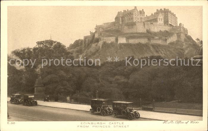Autos Oldtimers Edinburgh Castle Princes Street