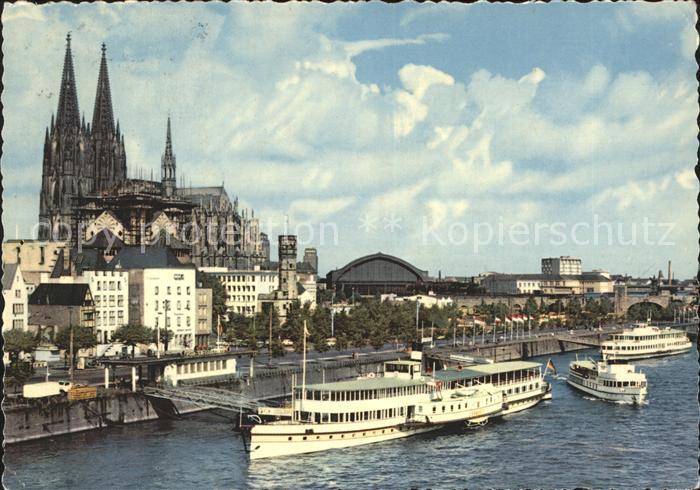 Dampfer Seitenrad Köln am Rhein Dom