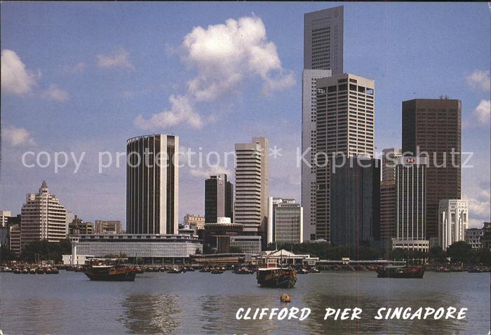 Singapore Clifford Pier and Banking Area Skyscrap