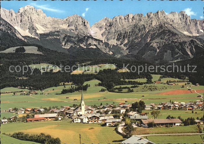 Ellmau Tirol Gesamtansicht mit Wildem Kaiser Sommerfrische Alpenpanorama