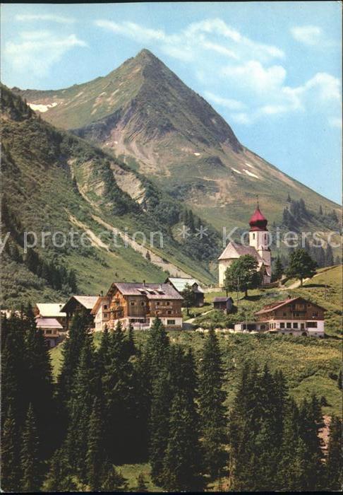 Damuels Vorarlberg Ortsansicht mit Kirche Damuelser Horn
