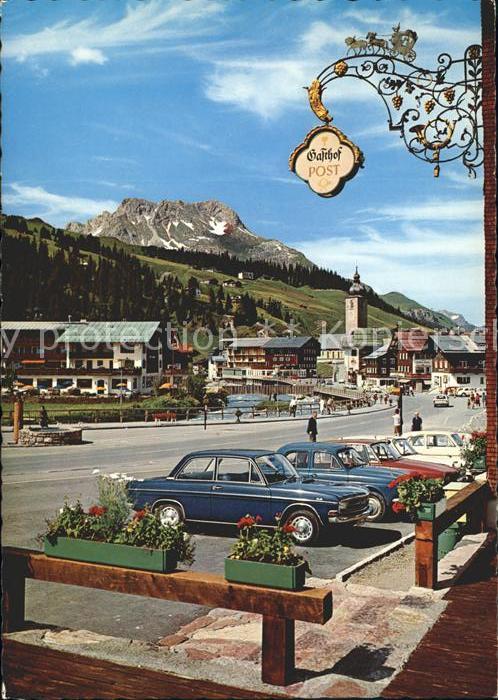 Lech Vorarlberg Ortsstrasse Gasthof Post Blick zum Karhorn Lechquellengebirge