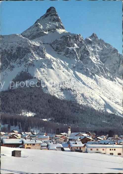 Ehrwald Tirol Gesamtansicht mit Sonnenspitze Mieminger Kette