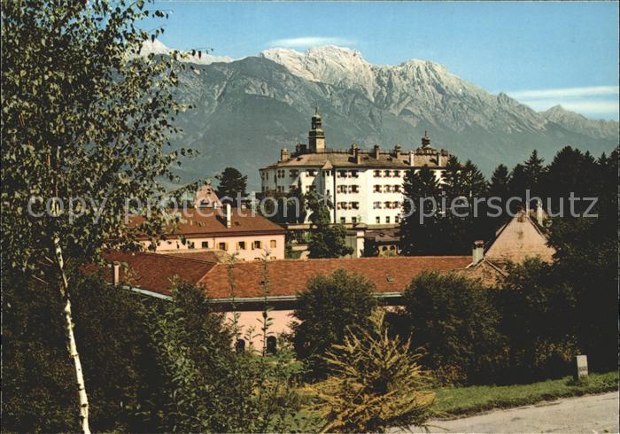 Innsbruck Schloss Ambras gegen Bettelwurf Karwendelgebirge