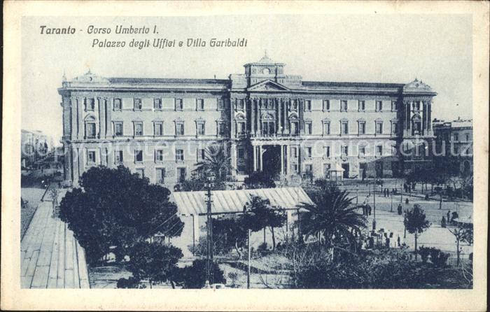 Taranto Corso Umberto I. palazzo degli uffici e villa Garibaldi