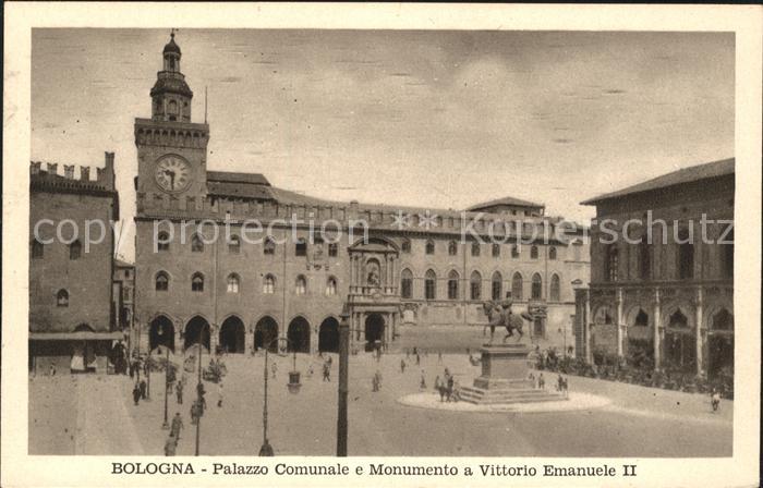 Bologna Palazzo comunale e monumento a Vittorio Emanuele II