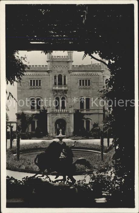 Trieste Miramare - ingresso al castello