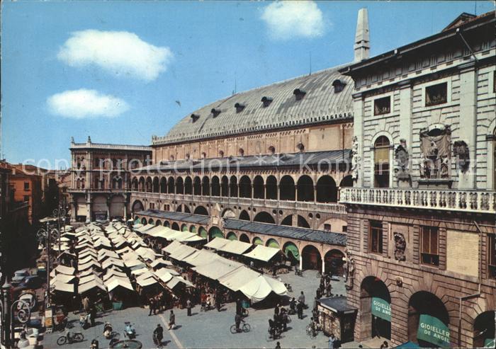 Padova Piazza delle Elbe e mercatino Marktplatz