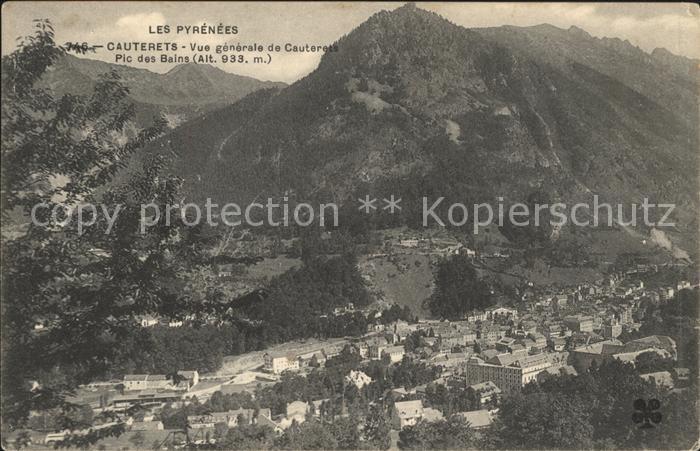 Cauterets Vue generale Pic des Bains Pyrenees