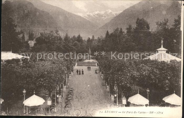 Luchon Haute-Garonne Parc du Casino et les Montagnes