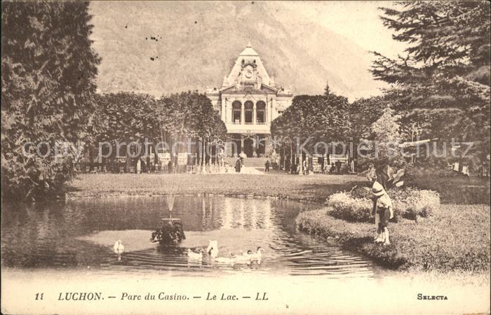 Luchon Haute-Garonne Parc du Casino Lac Fontaine Enten