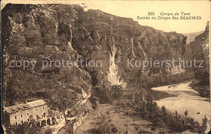 Gorges du Tarn Entree du Cirque des Beaumes