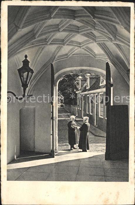 Edam Kerkportaal uit 1300