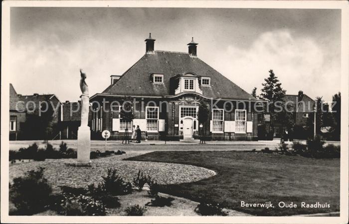 Beverwijk Oude Raadhuis Statue