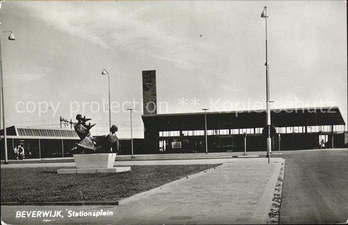 Beverwijk Stationsplein Skulptur