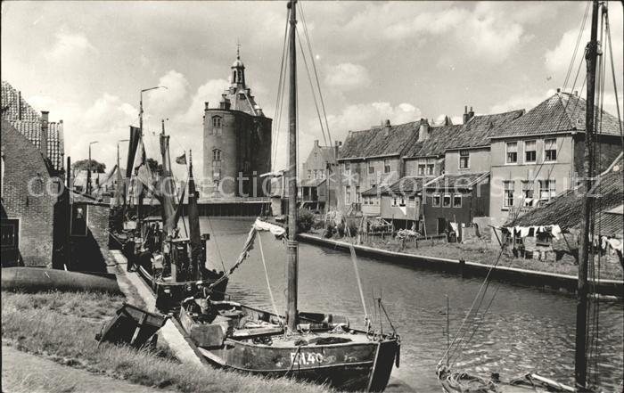Enkhuizen Drommedaris tussen Eiland en Zuiderspui