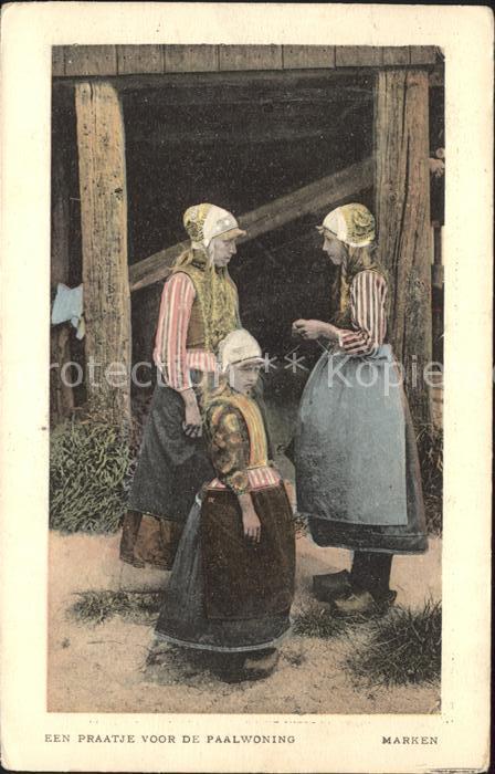 Marken Een Praatje voor de Paalwoning Trachten