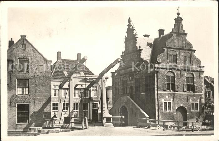 De Rijp Dam met Raadhuis Zugbrücke