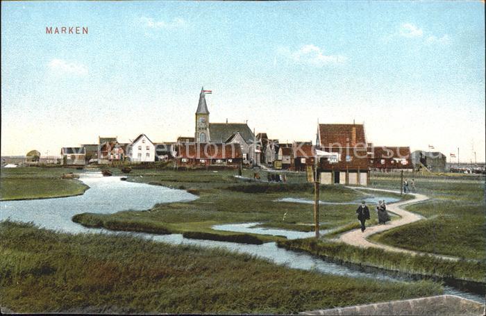 Marken Dorfansicht mit Kirche Wasserstrasse
