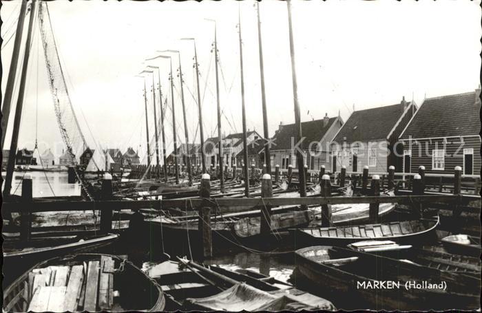 Marken Hafen Boote