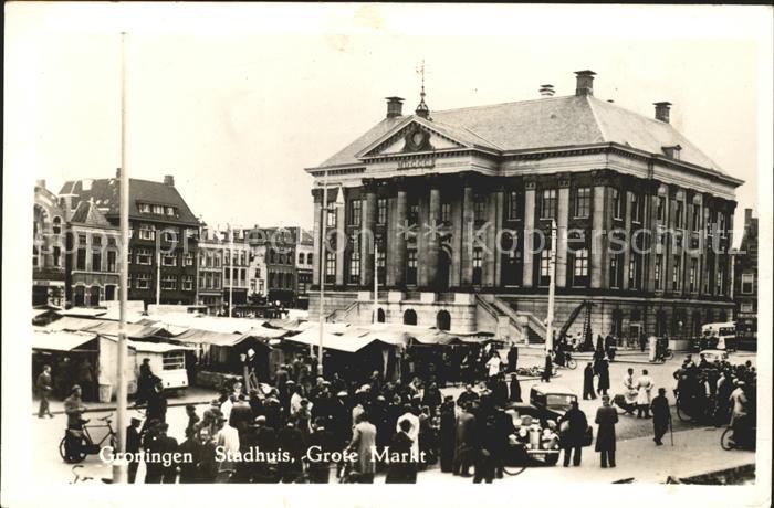 Groningen Stadhuis Grote Markt Marktdag