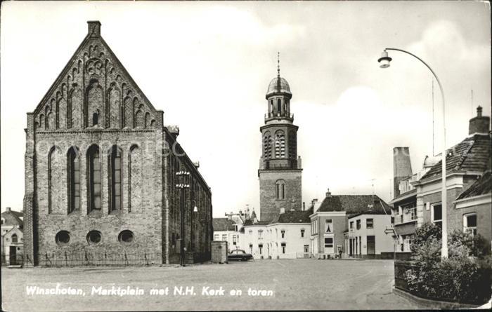 Winschoten Marktplatz met NH Kerk en toren Kirche