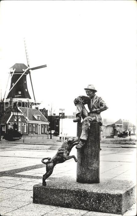 Winschoten Oldambt plein Beeld Tellerlikker voor het culturele centrum De Klinke