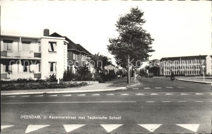 Veendam J. Kazemierstraat met Technische School