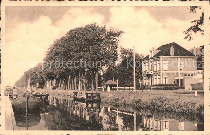 Heerenveen Partie am Kanal Kahn