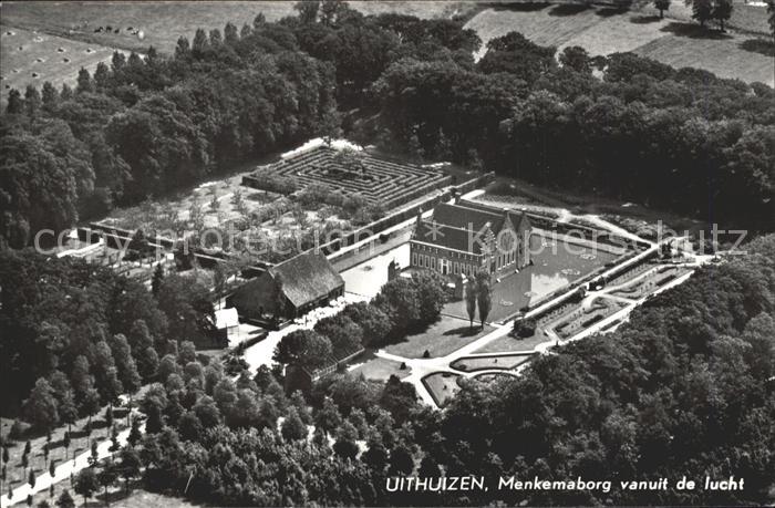 Uithuizen Menkemaborg vanuit de lucht Schloss Fli