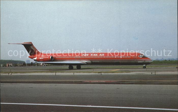 Flugzeuge Zivil New York Air McDonnell Douglas MD-80 N8