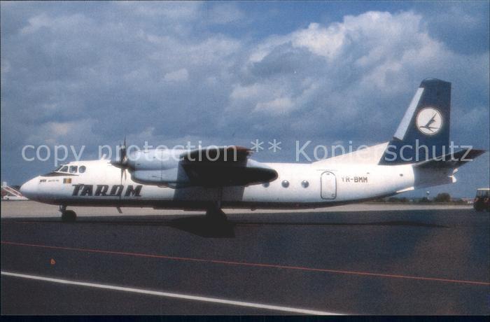 Flugzeuge Zivil Tarom AN-24RV YR-BMM c/n 10807
