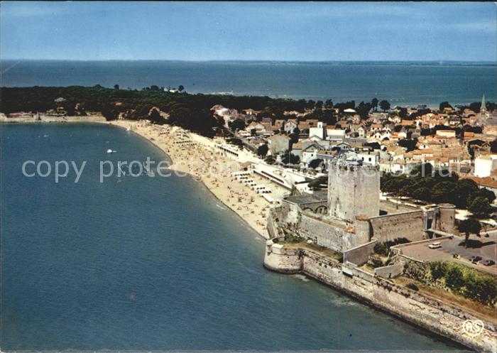 Fouras Charente-Maritime Grande Plage et le Semaphore XV siegle