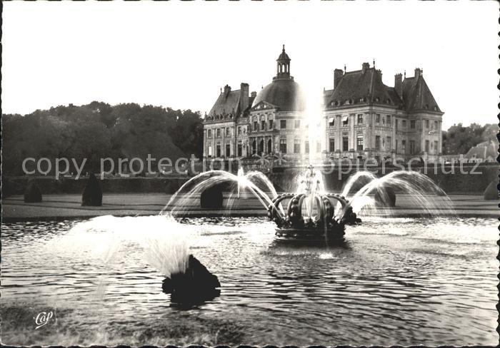 Maincy Chateau Vaux le Vicomte Bassin de la Co